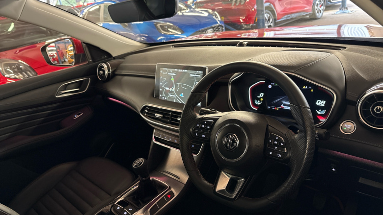 MG HS 1.5 T-GDI Trophy 5dr Petrol Hatchback